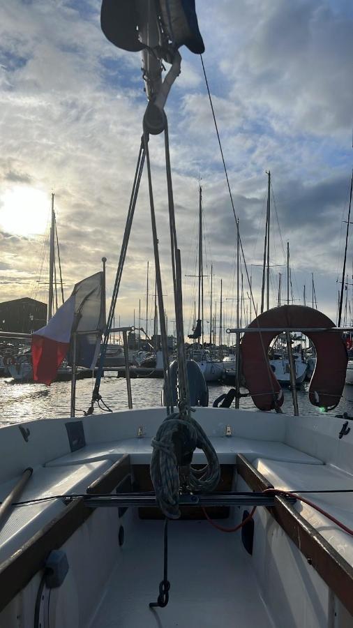 Nuit Insolite Sur Un Bateau Au Havre Le Havre Exterior foto